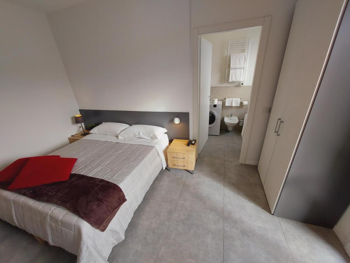 Residenza Delizia Camere & Appartamenti "Residenze Del Cuore" Verona Exterior photo
